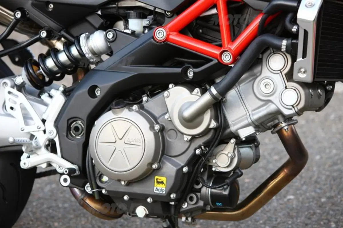 Aprilia Shiver 750  (26)