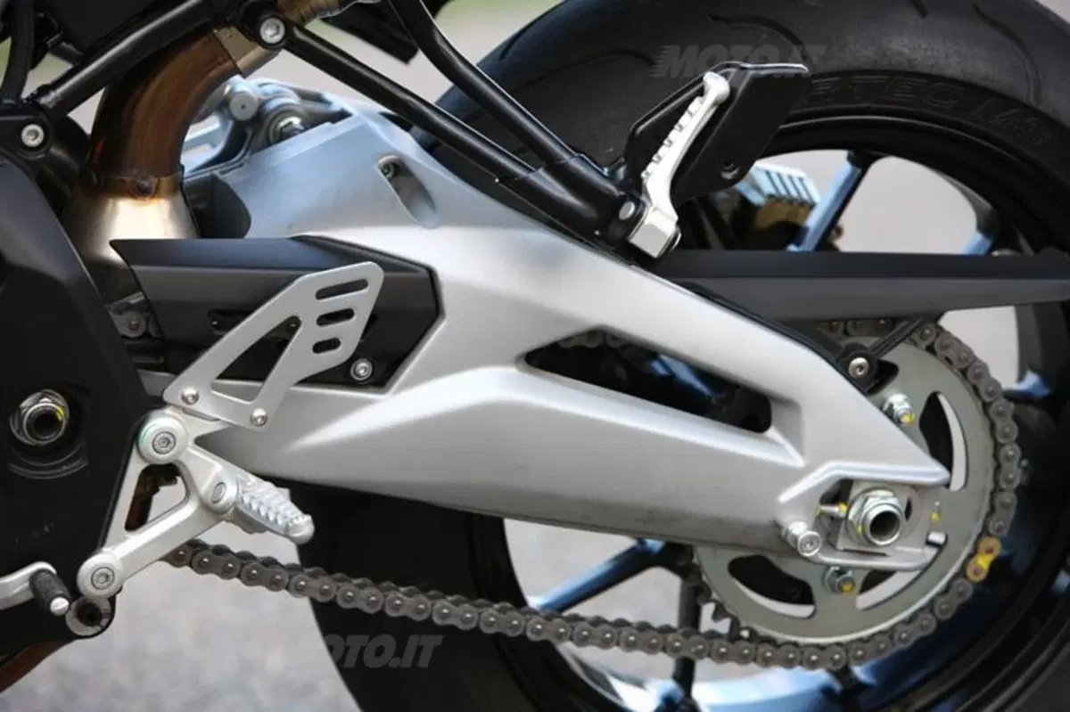 Aprilia Shiver 750  (27)