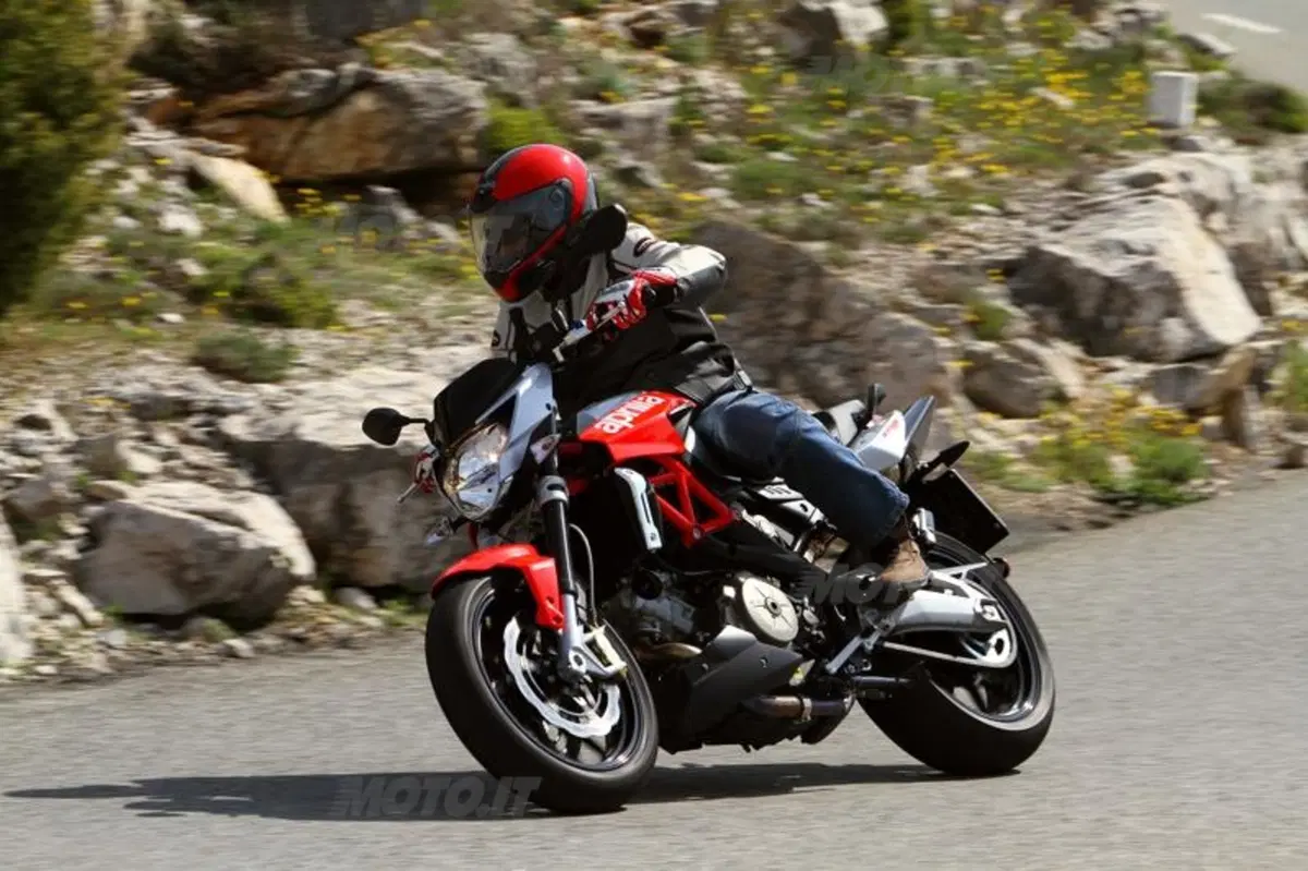 Aprilia Shiver 750  (28)