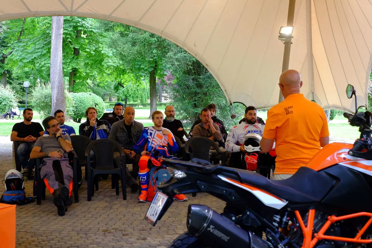 Maxi Enduro Camp: corso off road in sella alle bicilindriche con Fasola (3)