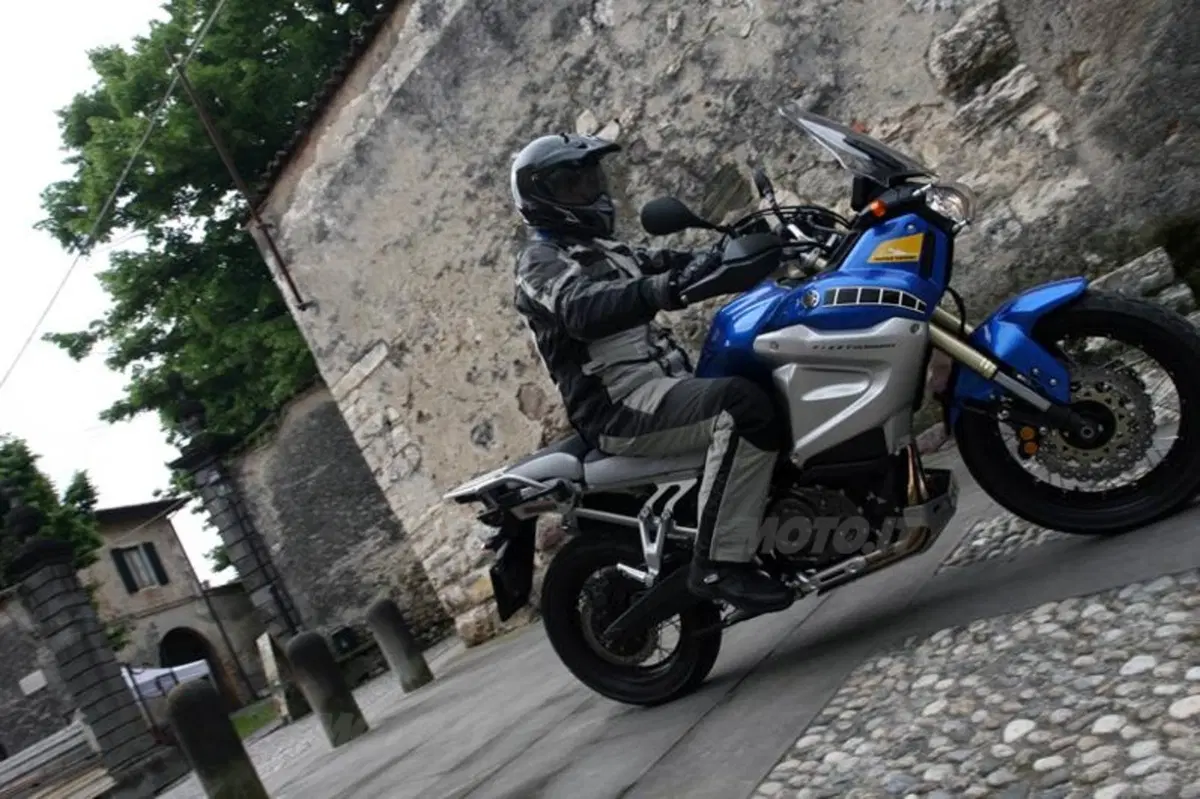 Yamaha XT1200Z Super Ténéré (11)