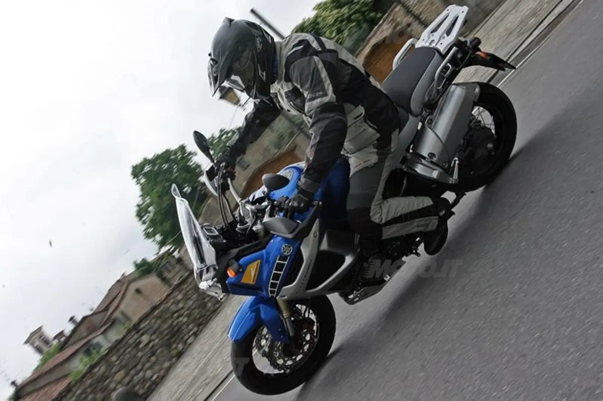 Yamaha XT1200Z Super Ténéré (14)
