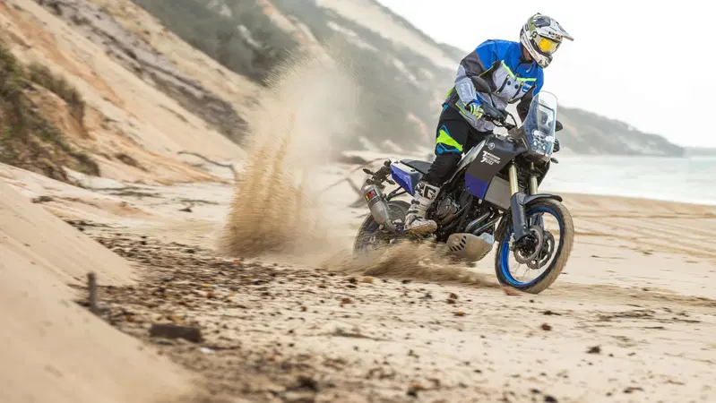 Yamaha T&eacute;n&eacute;r&eacute; 700 all'HardAlpiTour con Botturi