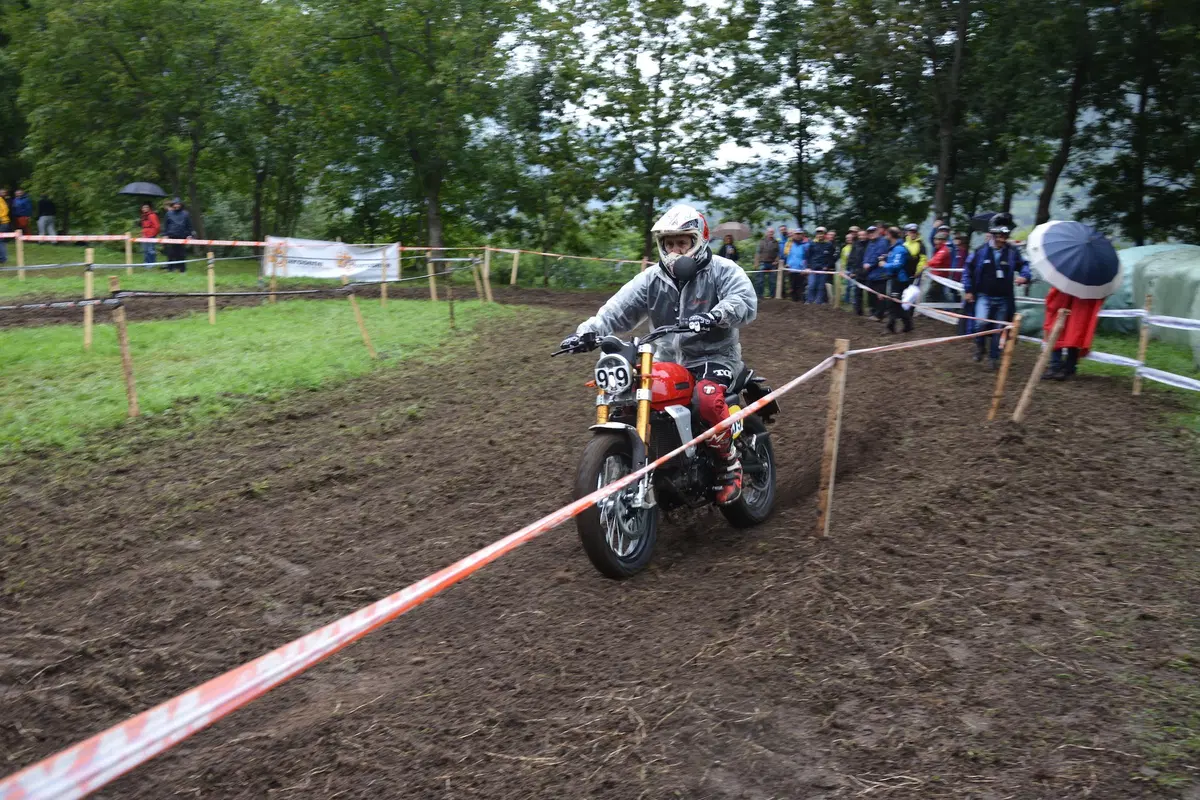 Trofeo Scrambler FMI: il fango non ha fermato le nostre Fantic Caballero 250 (14)
