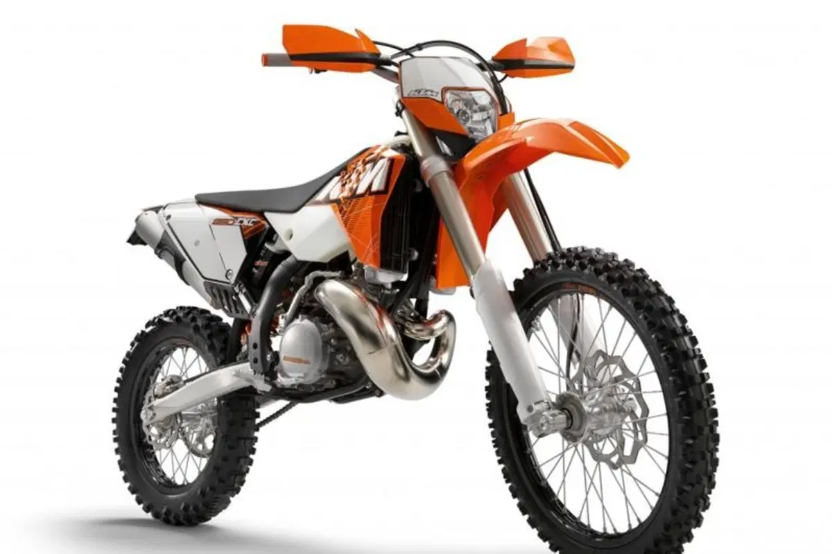 KTM presenta la gamma offroad 2011 (17)