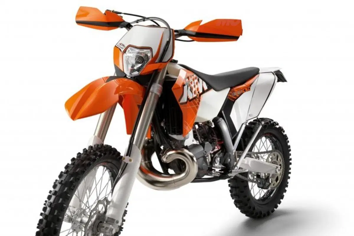 KTM presenta la gamma offroad 2011 (26)