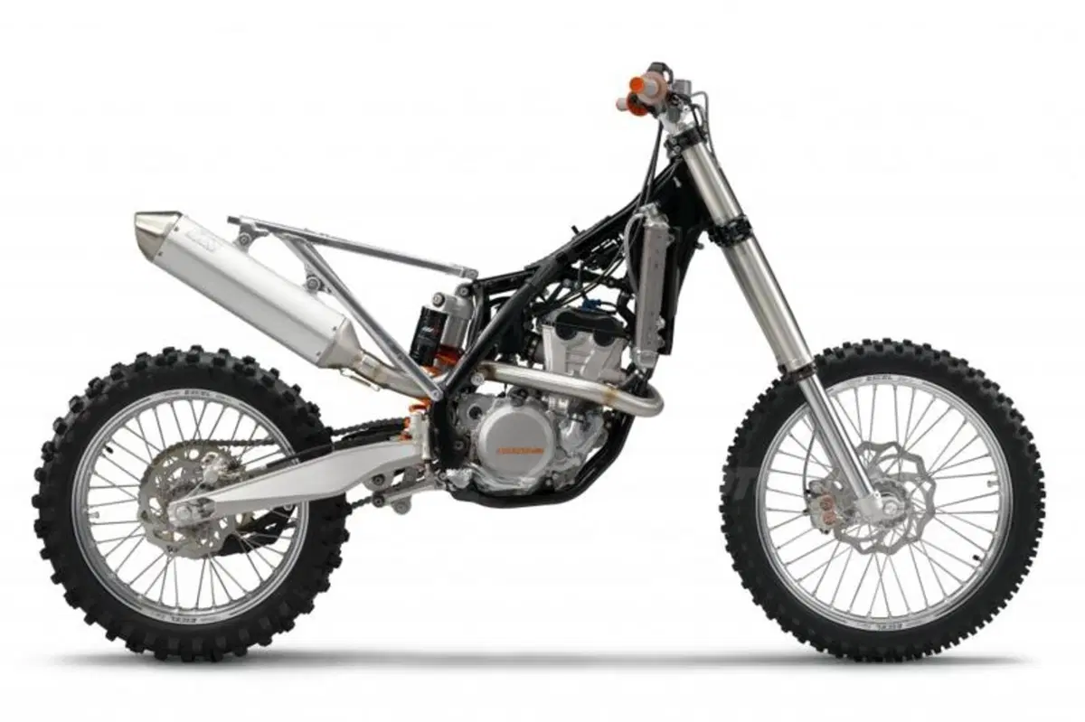 KTM presenta la gamma offroad 2011 (31)