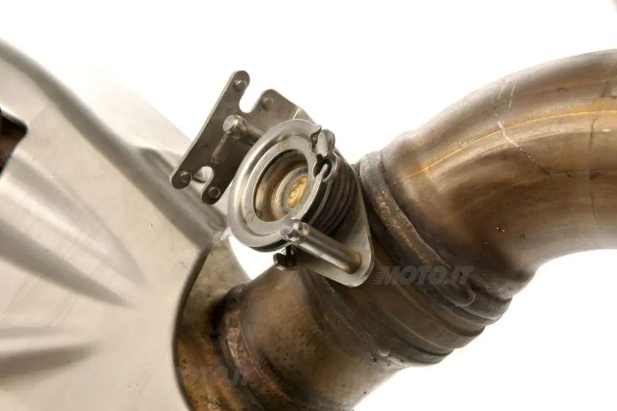 I segreti del 4 cilindri della BMW S1000RR (7)