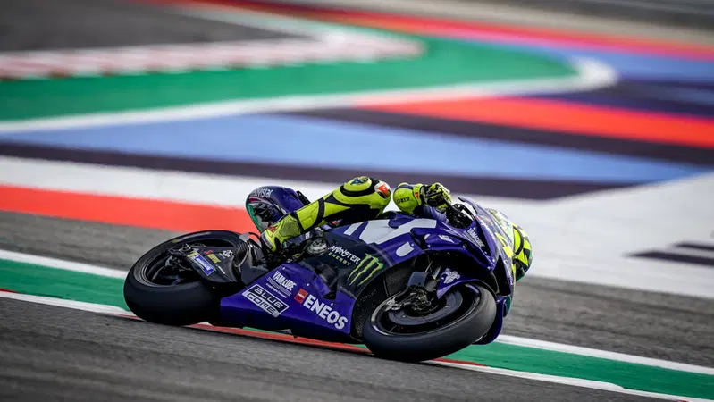 MotoGP 2018. Rossi: "Lorenzo ne ha un pelo di pi&ugrave;"