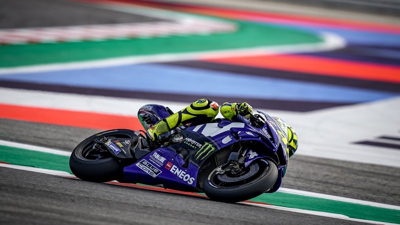 MotoGP 2018. Rossi: &quot;Lorenzo ne ha un pelo di pi&ugrave;&quot;