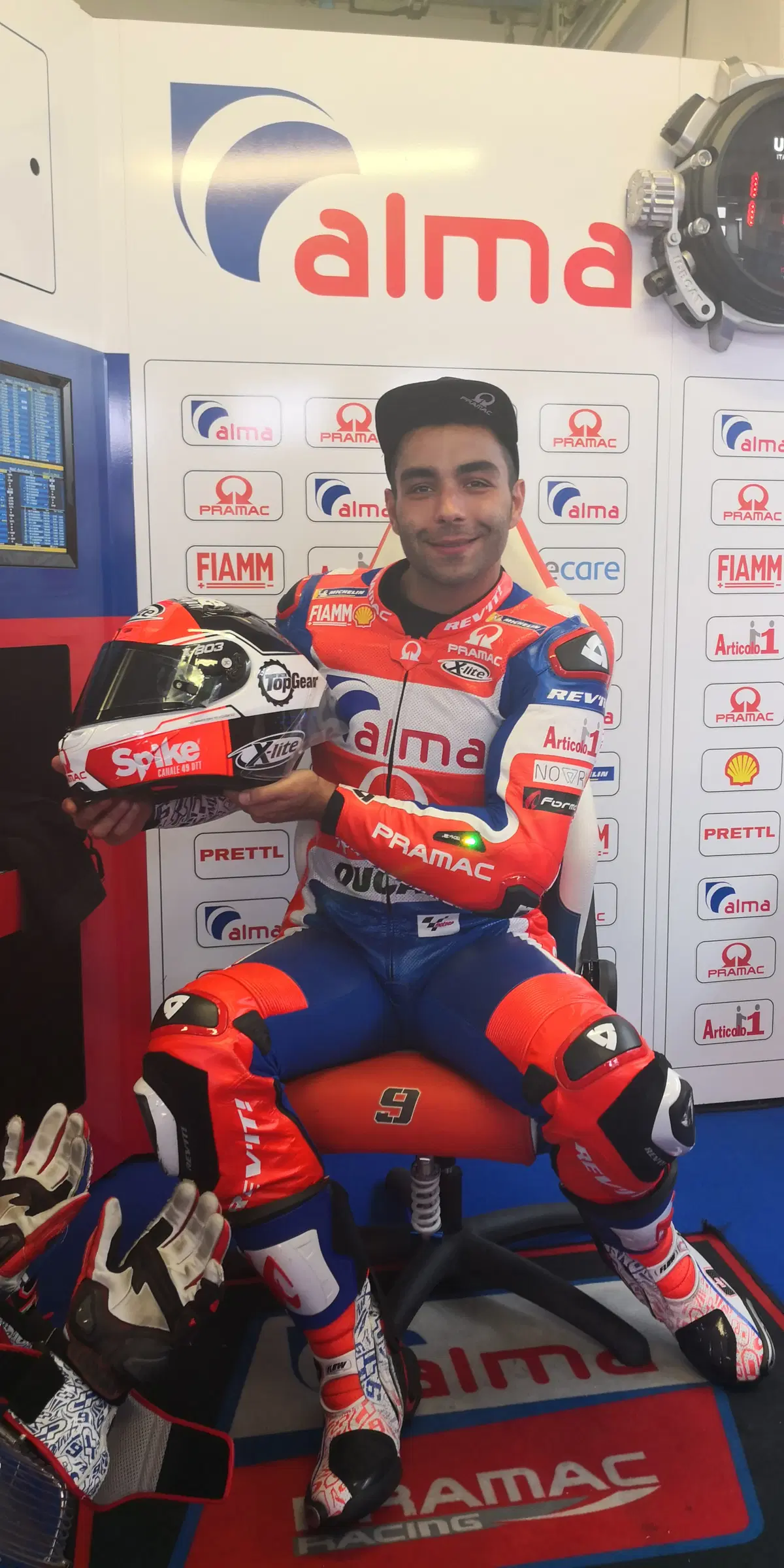 Danilo Petrucci e il casco X-Lite Top Gear  (12)