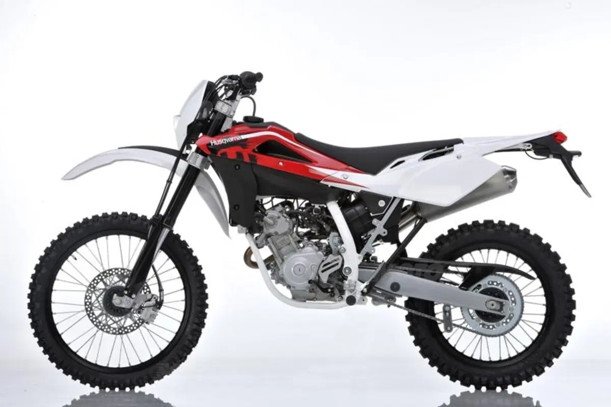 Le nuove Husqvarna 125 quattro tempi TE 125 ed SMS4 (8)