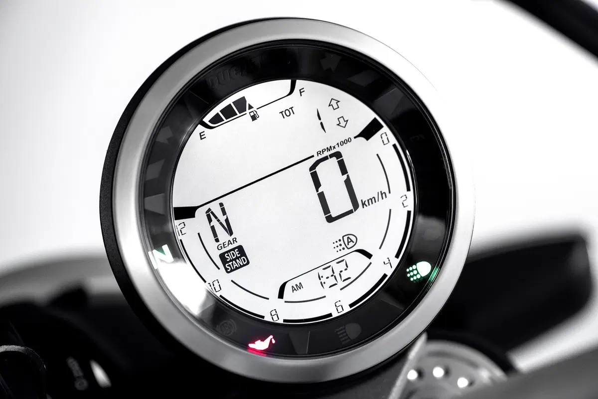 Ducati Scrambler Icon 2019. Foto, video e dati (27)