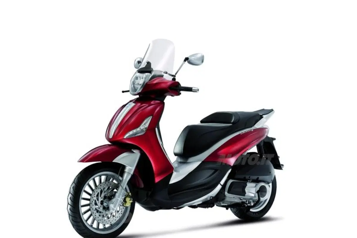 Piaggio Beverly 125 e 300   (20)