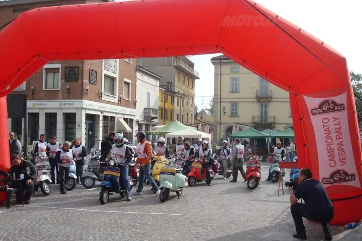 A Varzi la prima edizione del Vespa Rally delle 4 Regioni  (3)