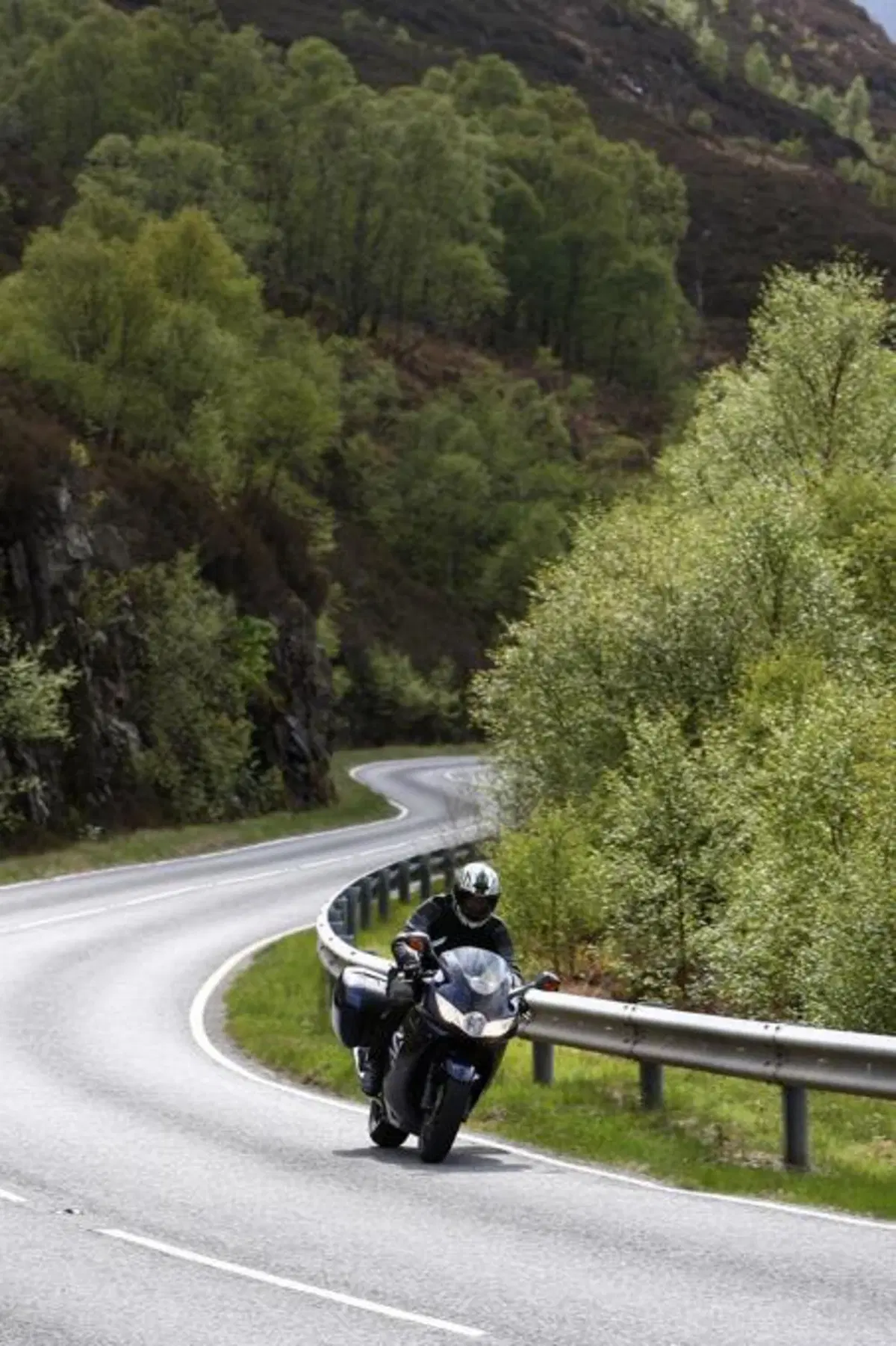 Triumph Sprint GT 1050 