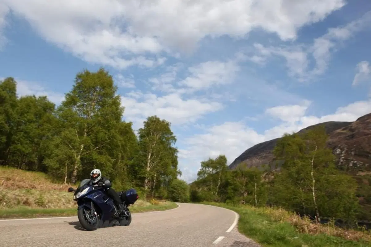 Triumph Sprint GT 1050  (5)