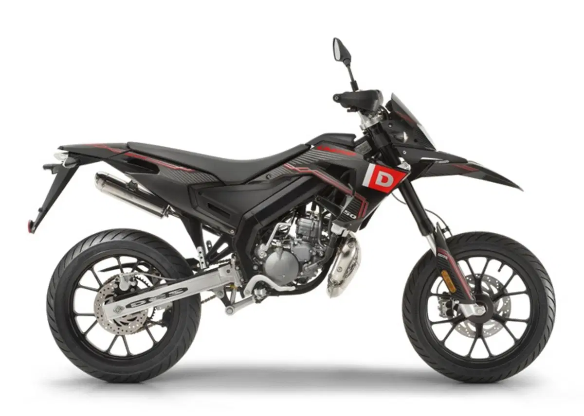 Derbi Senda 50 Senda 50 X-Treme SM Limited (2018 - 21) (2)