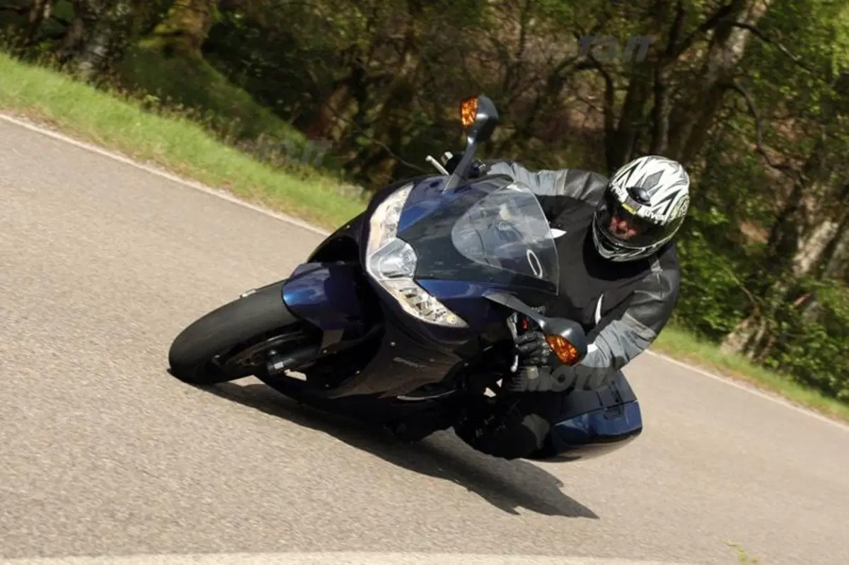 Triumph Sprint GT 1050  (18)