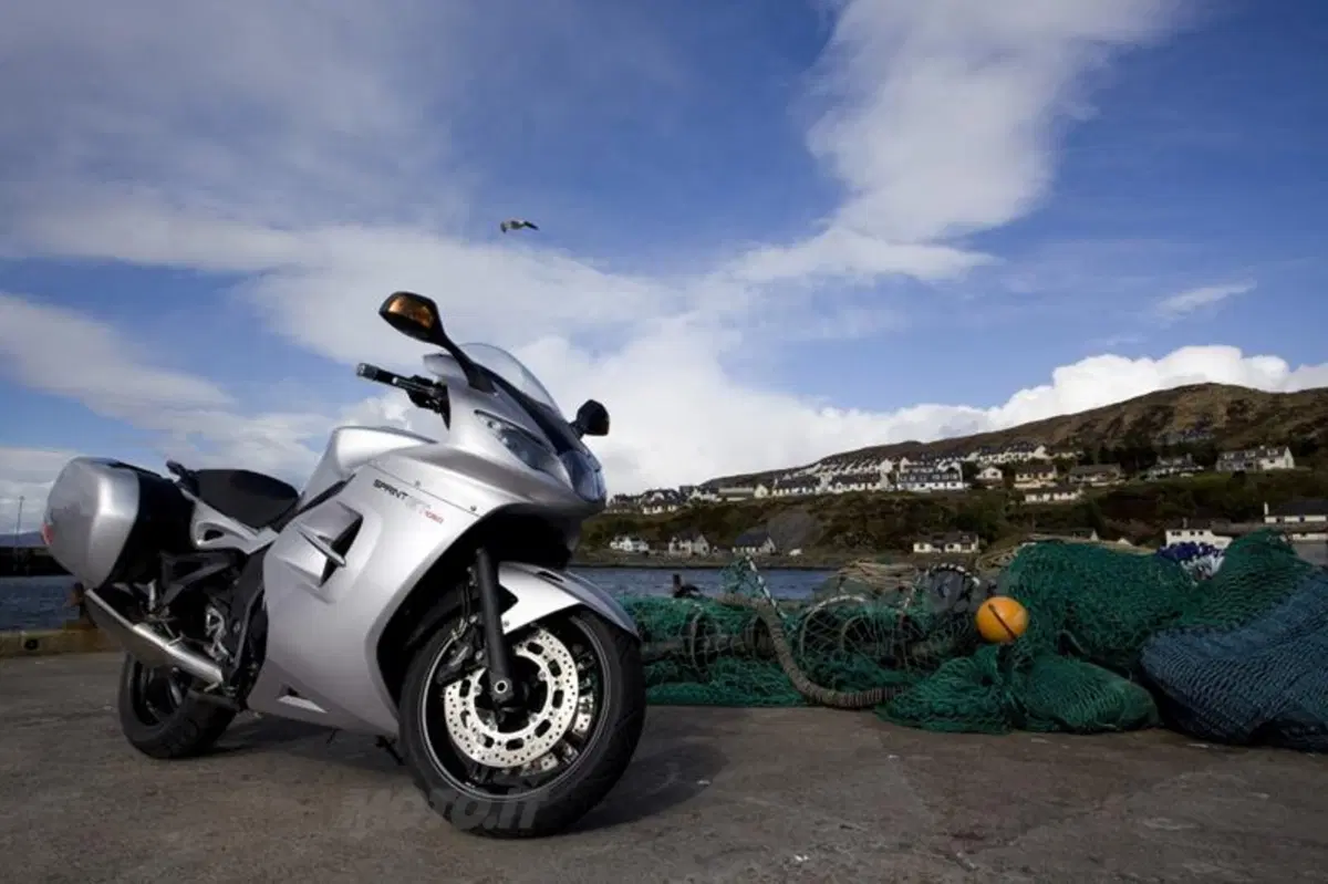 Triumph Sprint GT 1050  (25)