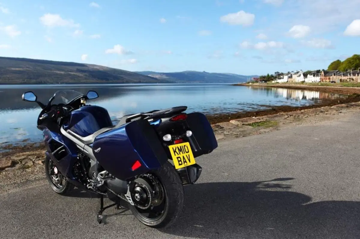 Triumph Sprint GT 1050  (27)