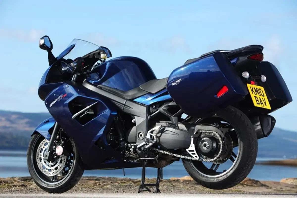 Triumph Sprint GT 1050  (30)