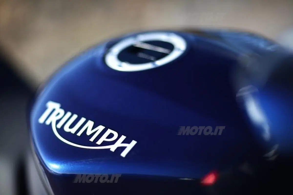 Triumph Sprint GT 1050  (40)