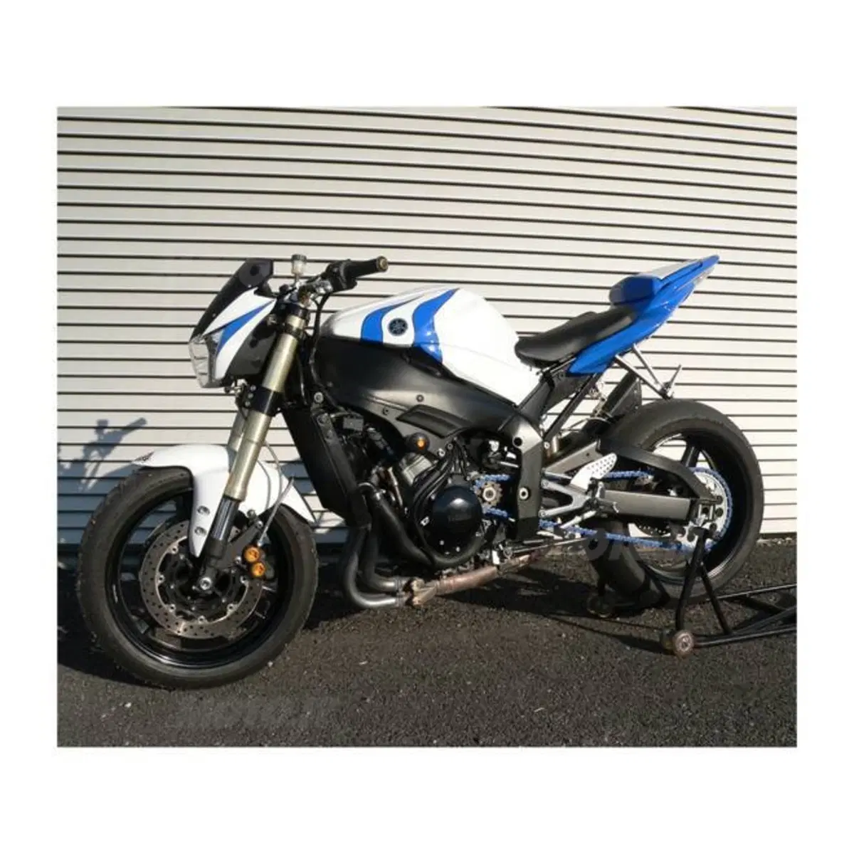 Le Strane di Moto.it: Yamaha YZF R1 2003   (3)