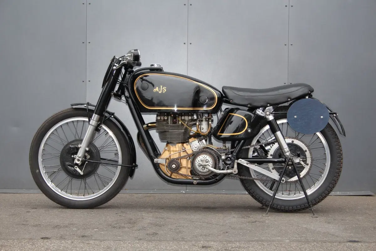 AJS 7R, in vendita le moto che hanno conquistato tre titoli di fila all’Isola di Man (10)