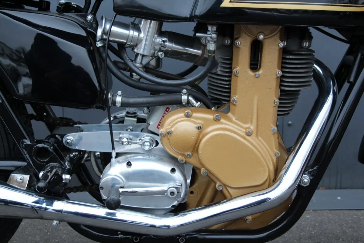 AJS 7R, in vendita le moto che hanno conquistato tre titoli di fila all’Isola di Man (18)