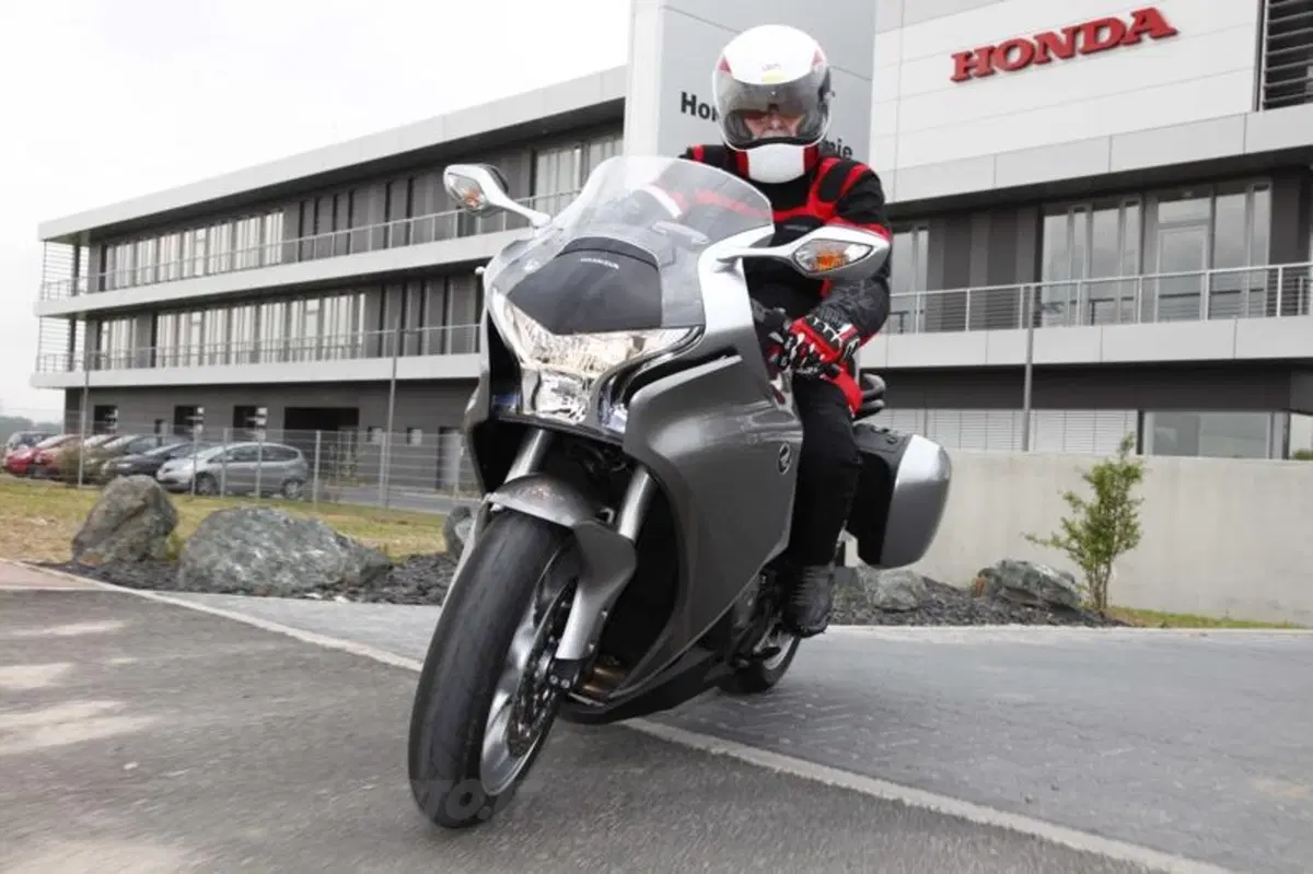Open Week per la Honda VFR1200F DCT