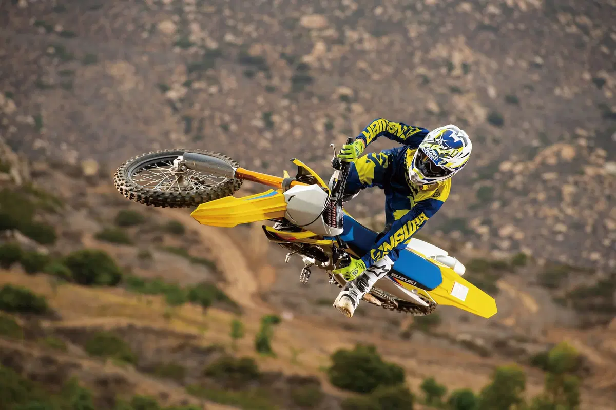 Suzuki RM-Z 250 2019: nuovo telaio, e non solo (9)