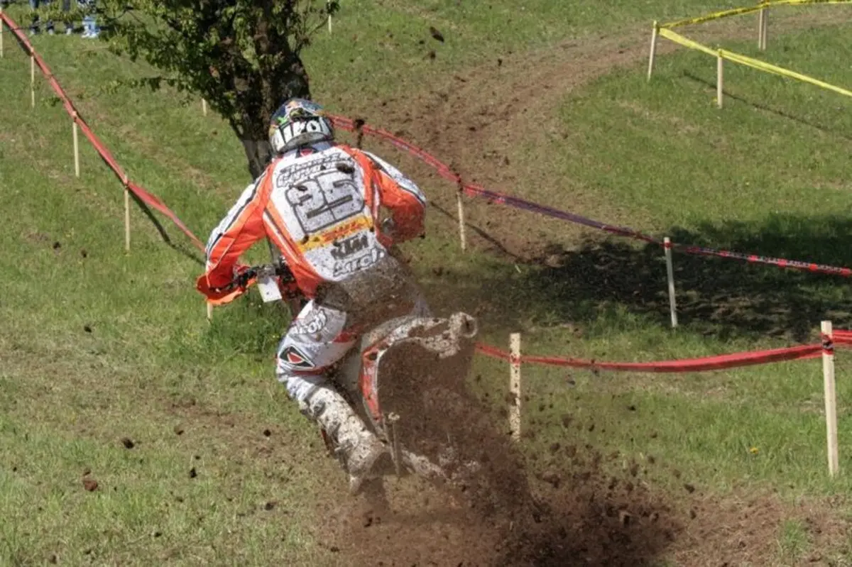 Mondiale di Enduro. Le Valli Bergamasche portano in trionfo Meo e Ahola (10)