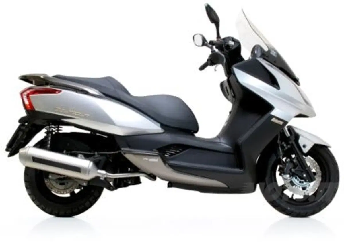 LeoVince Scoot per Kymco Downtown 125i 2010 4Road