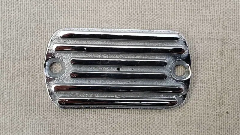 Coperchio pompa freno cromato Harley-Davidson