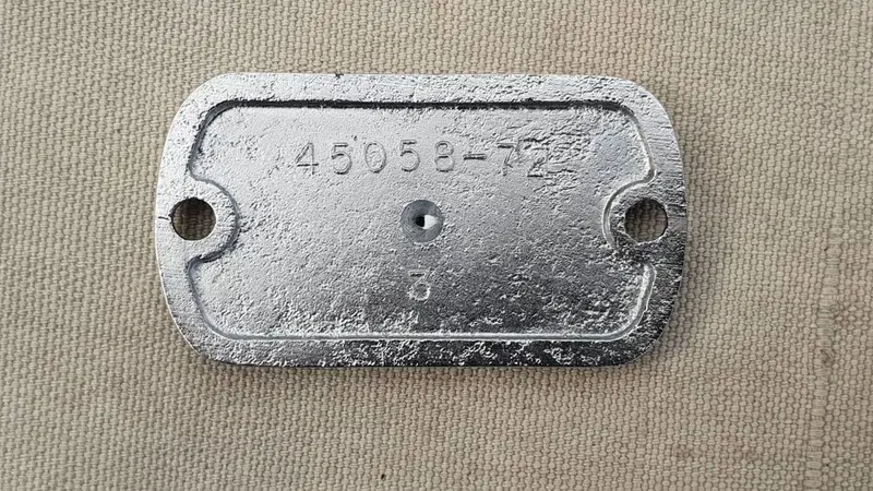 Coperchio pompa freno cromato Harley-Davidson (2)