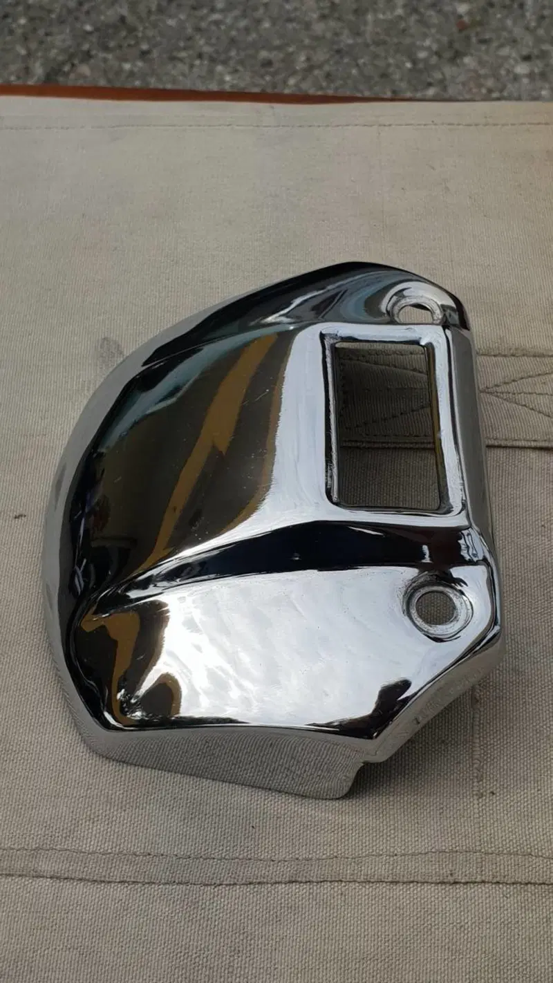 Coperchio cromato faro Harley-Davidson (3)