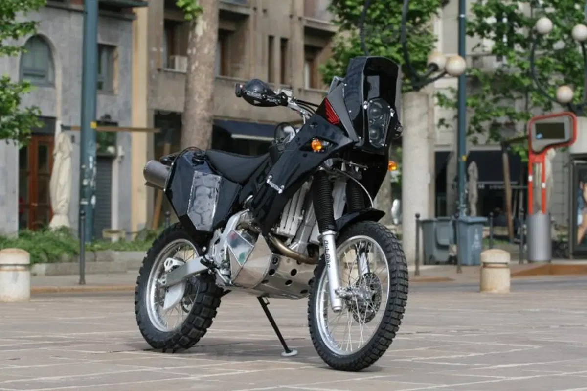 Honda XR 650 Only Bike (5)