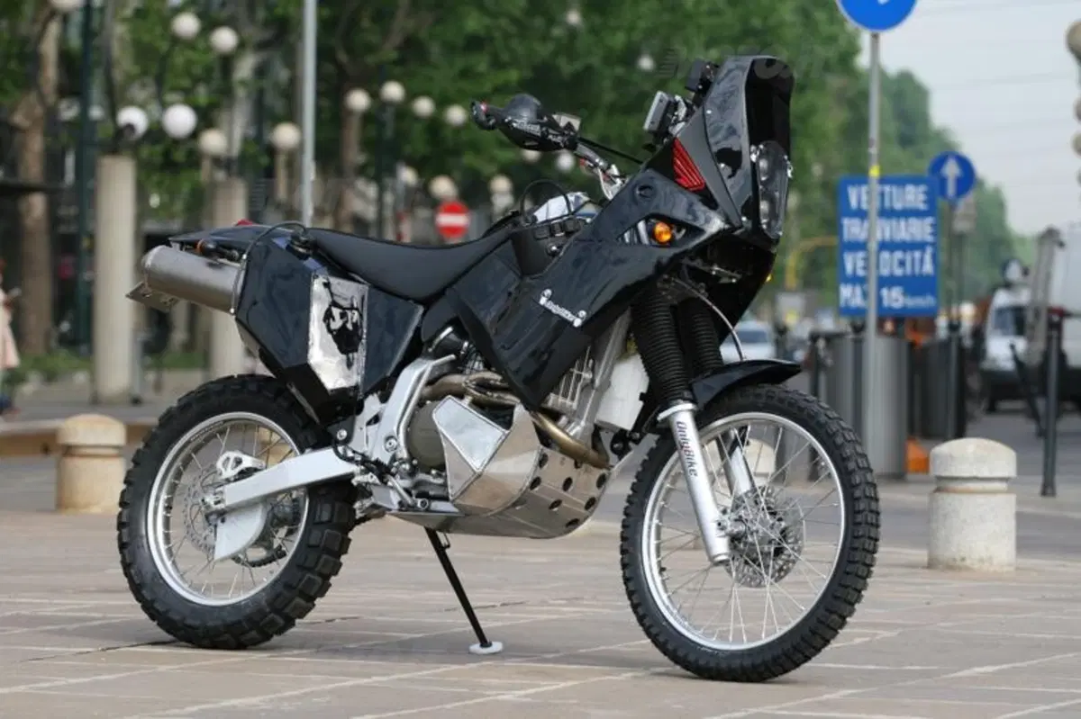 Honda XR 650 Only Bike (6)