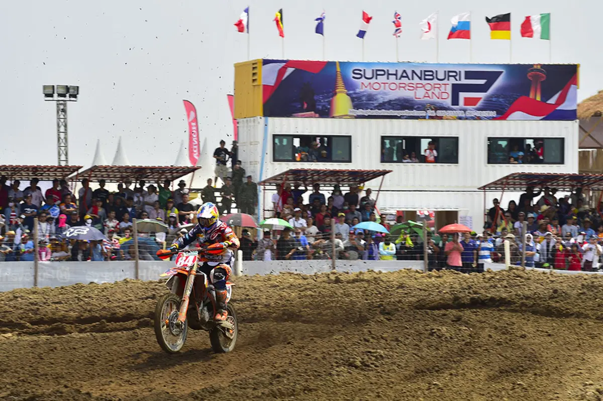 MX 2016. Febvre e Herlings si aggiudicano il Gp di Thailandia (9)