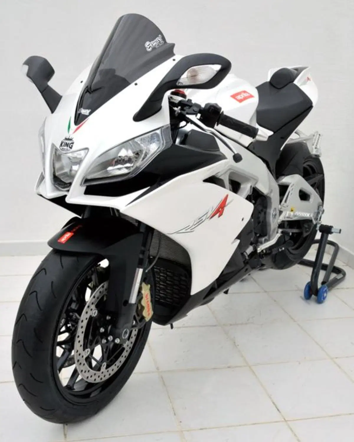 LLS Racing accessori per Aprilia RSV4R e Factory (2)