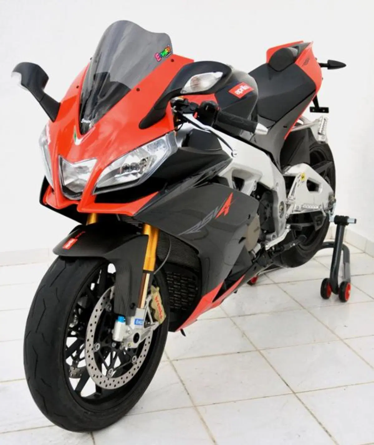 LLS Racing accessori per Aprilia RSV4R e Factory (3)