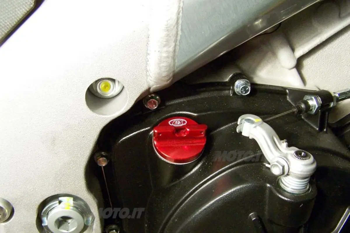 LLS Racing accessori per Aprilia RSV4R e Factory (8)