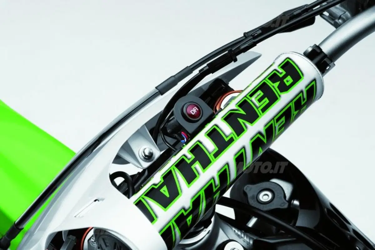 La Kawasaki KX-F 250 e 450 del 2011 (4)