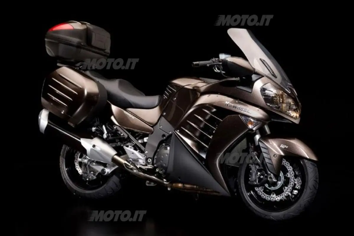 Kawasaki 1400 GTR/ABS   (10)