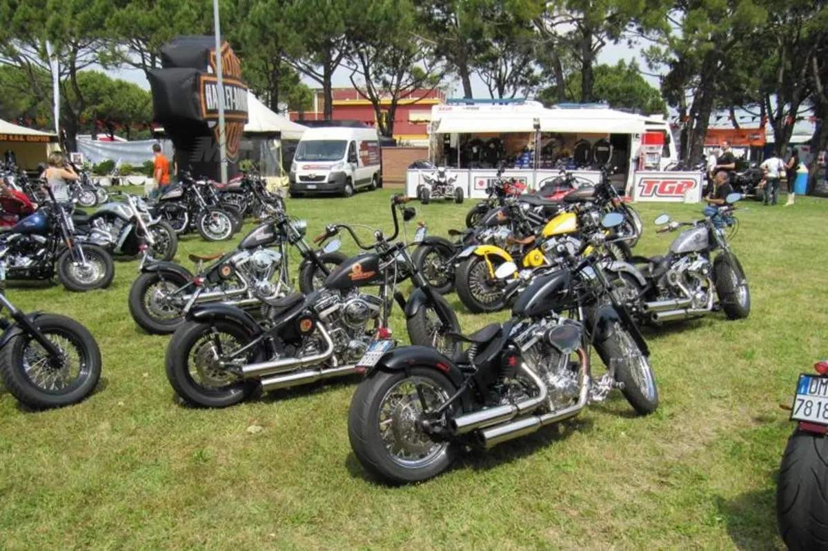 Al via Jesolo Bike Week. In mostra le più belle moto custom (4)