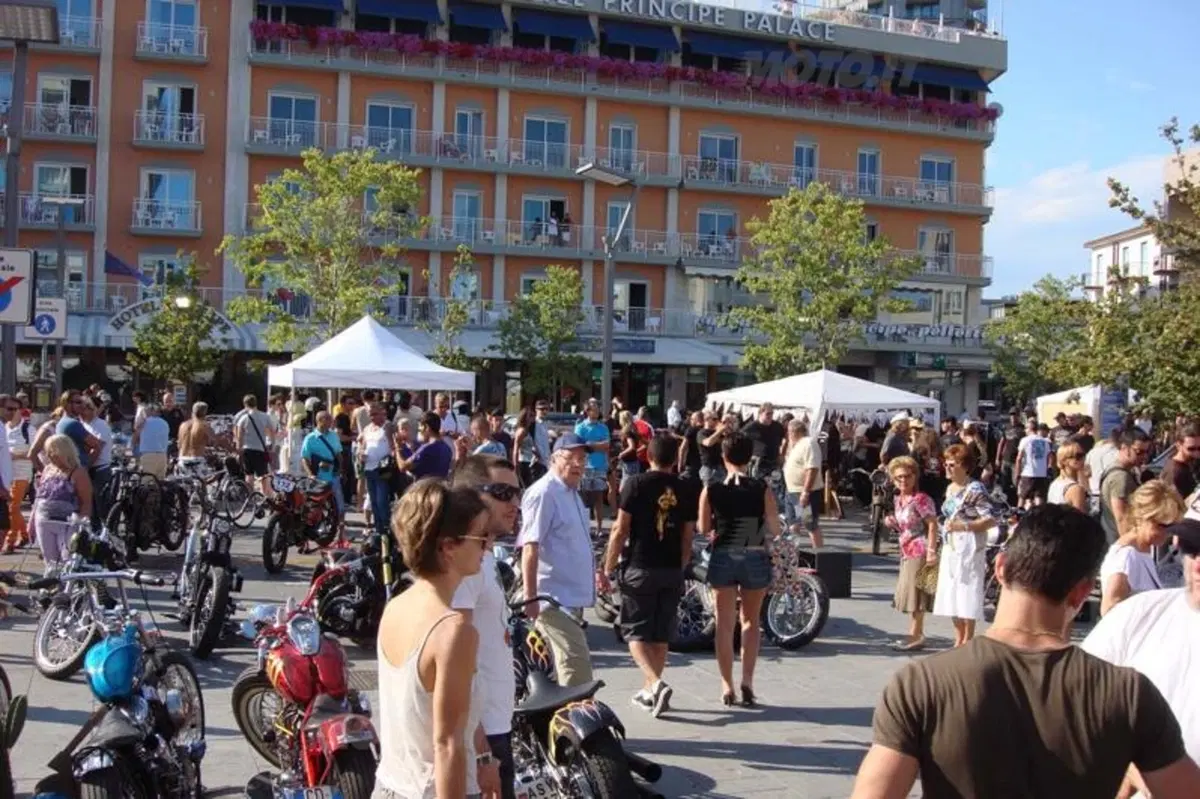 Al via Jesolo Bike Week. In mostra le più belle moto custom (8)
