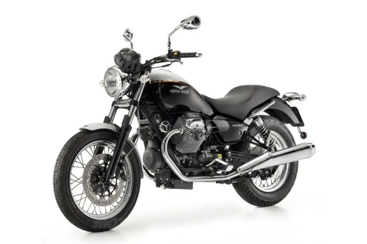 Arriva la nuova Moto Guzzi Nevada Anniversario