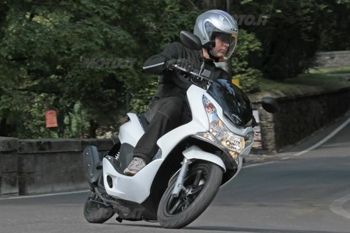Honda PCX 125   (5)