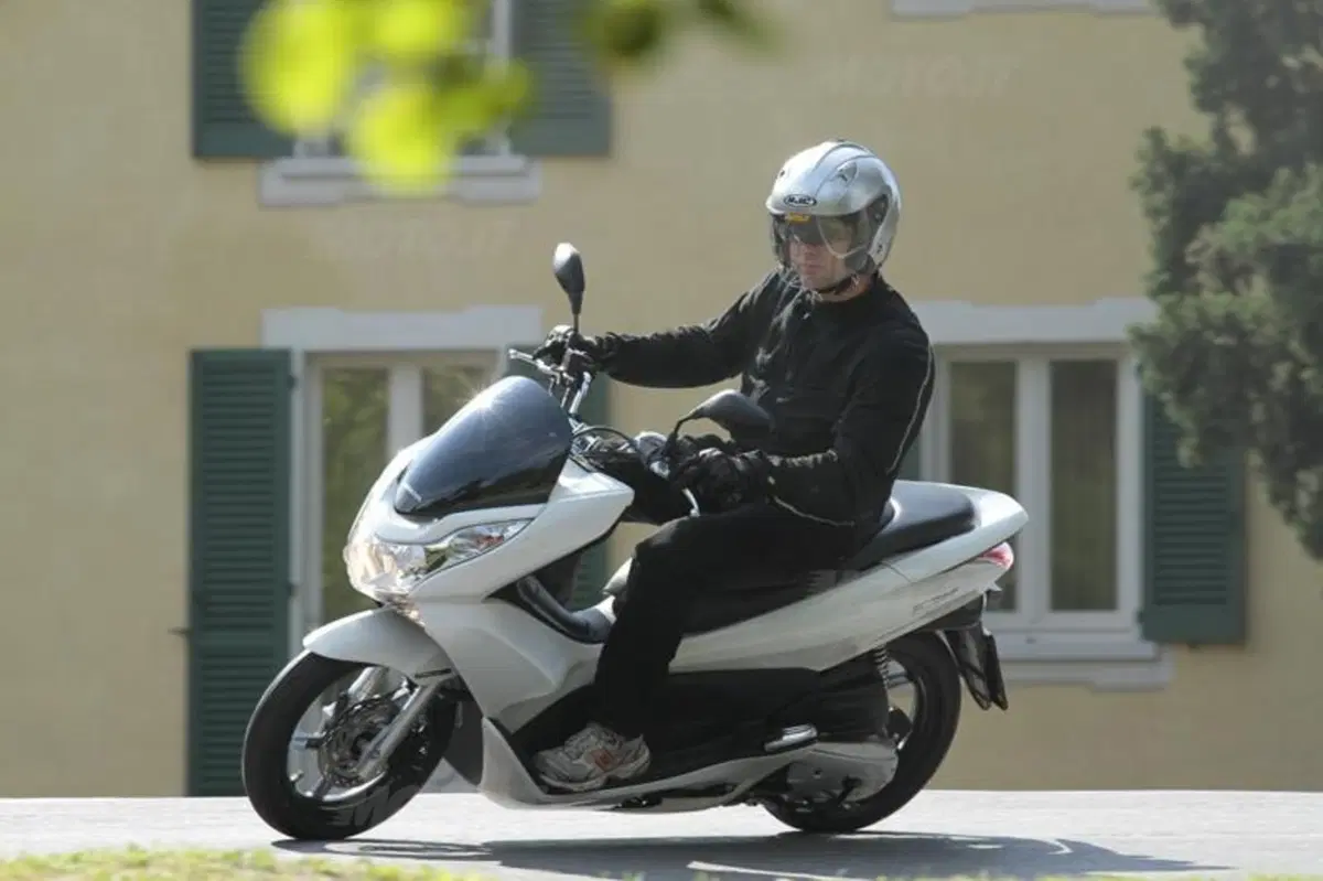 Honda PCX 125   (7)